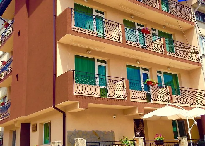 Casa de hóspedes Natali 2*